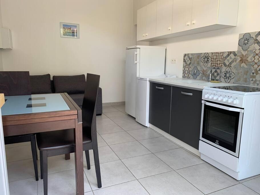 T2 Dans Plain-pied Avec Parking Prive Appartement *